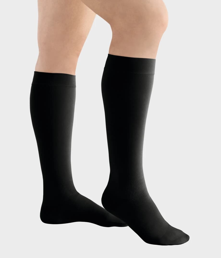 Juzo Move Compression Stockings AD | Easy Donning with Slide Knit Technology | Below Knee Closed Toe